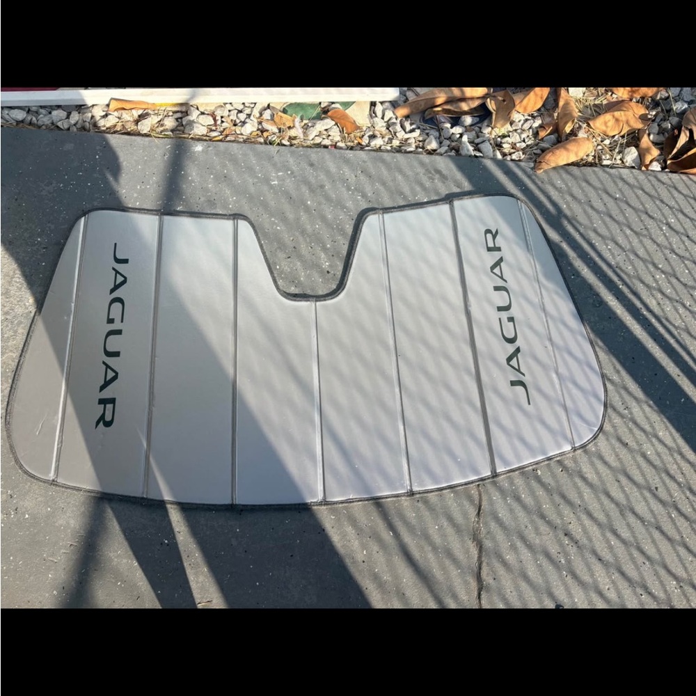 Jaguar Silver Foldable Sunshade - Front Windshield